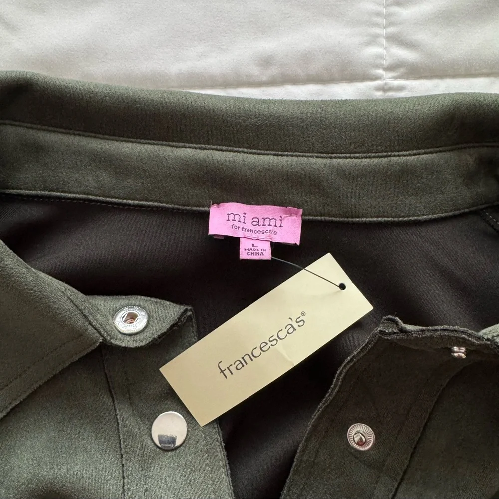 Francesca’s Faux Suede Shirt Jacket Size L NWT - Picture 4 of 6